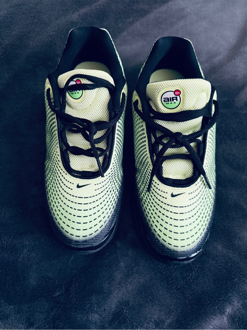 Nike Air Max men’s size 7